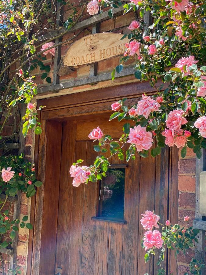 Old Hall Country Breaks Tilney All Saints Exterior foto