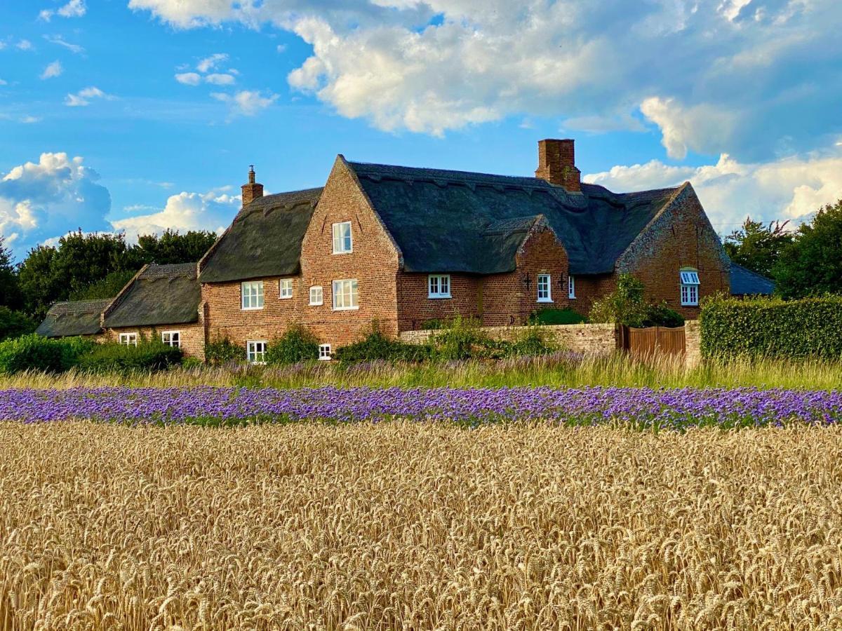 Old Hall Country Breaks Tilney All Saints Exterior foto