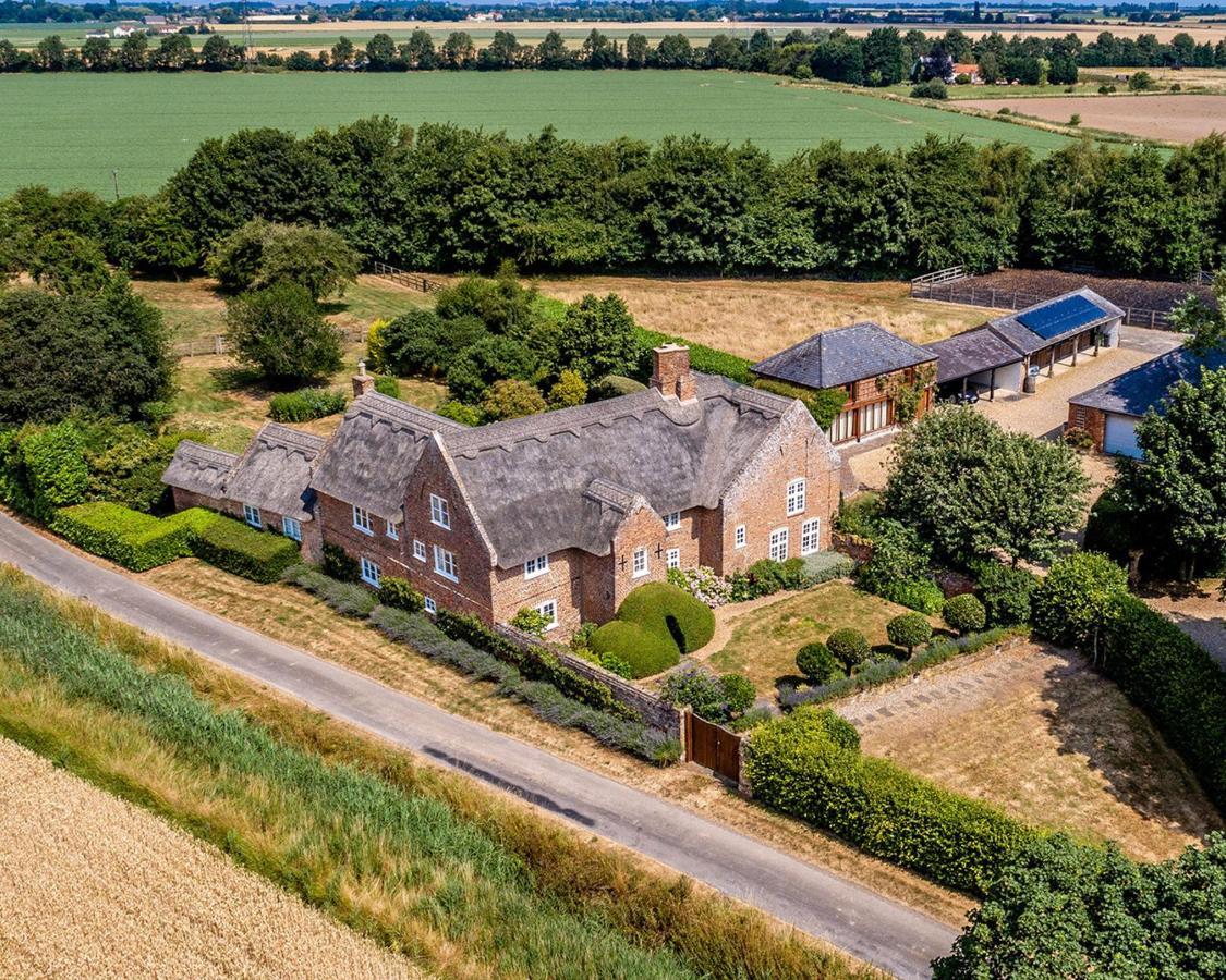 Old Hall Country Breaks Tilney All Saints Exterior foto